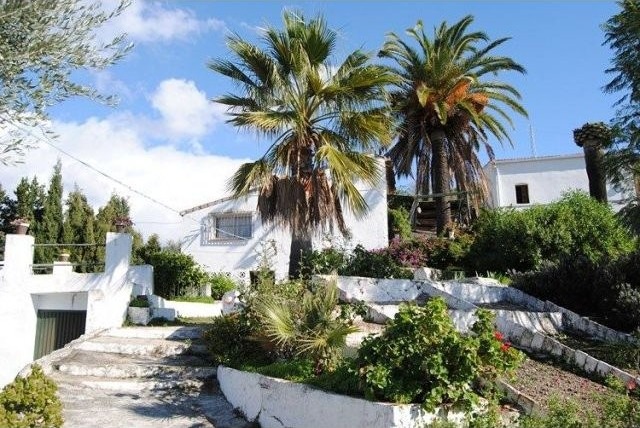 Country Houses for Sale in Competa..