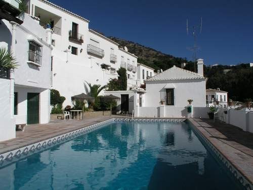 2 Bed Town House for sale in Mijas