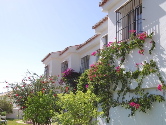 3 Bedroom Semi Detached Townhouse with..