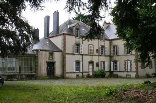 10 bedroom Castle For Sale: 85700.. - 2