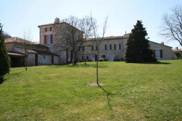 11 bedroom House For Sale: 16000.. - 2