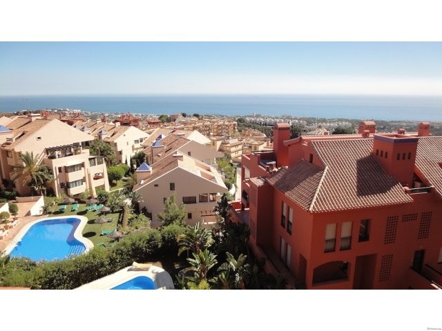 APARTMENT FOR SALE IN CALAHONDA