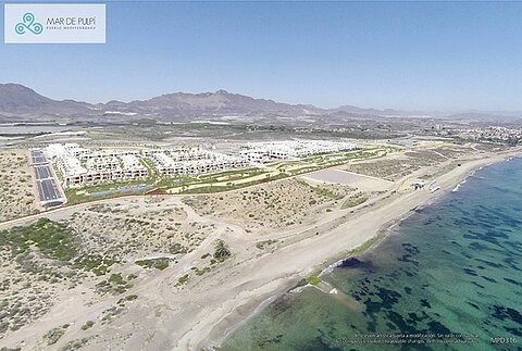 * BEACHFRONT WITH SOLARIUM IN ALMERIA - 2