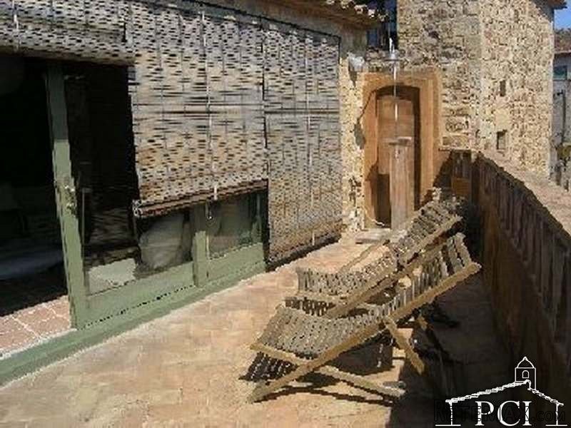 Stone house in Pals - 2