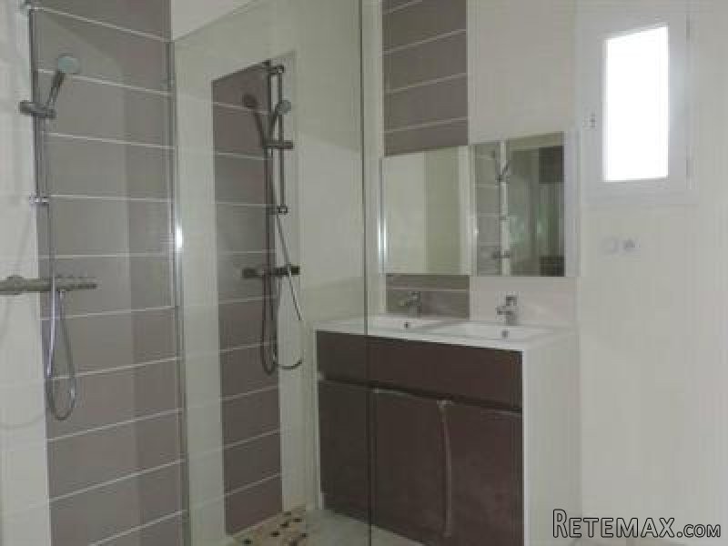4 Bedrooms - House - Poitou-Charentes.. - 2