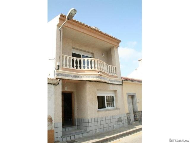 3 bedroom Villa For Sale: Mid Terraced..