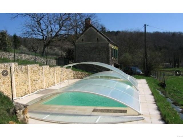 3 Bedroom House with Pool - 2