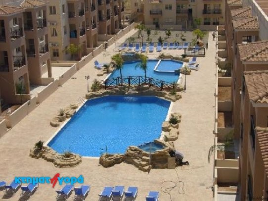 Apartment-Flat in Tombs of the Kings..