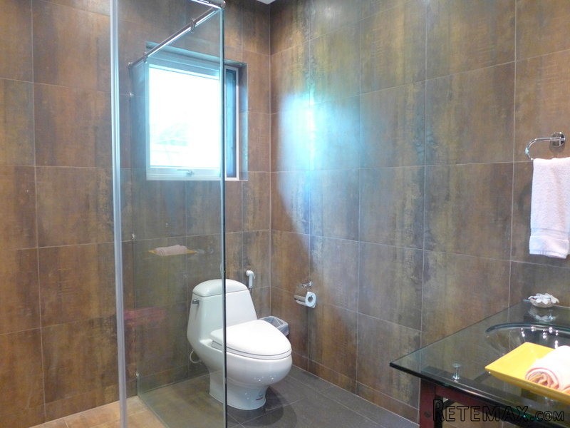 Marvelous 4 plus bedroom villa in top.. - 2