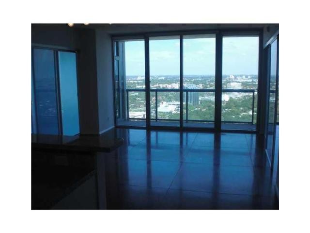 2 bedroom Flat For Sale: 601 NE 36 ST #.. - 2