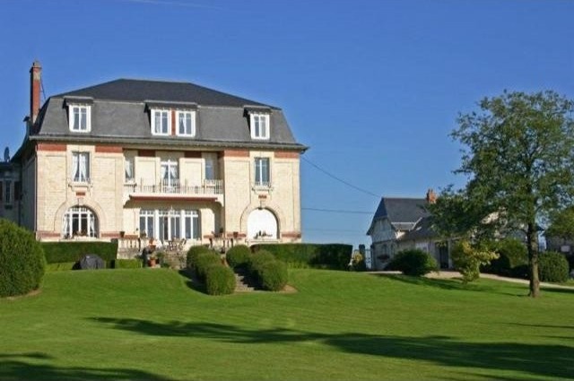 8 bedroom House For Sale: 02200 SOISSONS