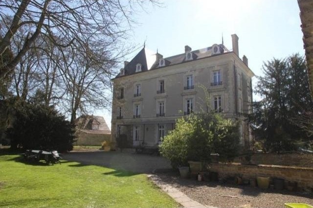 11 bedroom Manor House For Sale: 37500.. - 2