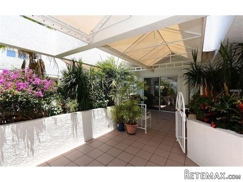 3 bedroom Town House For Sale: 370 Gulf.. - 2