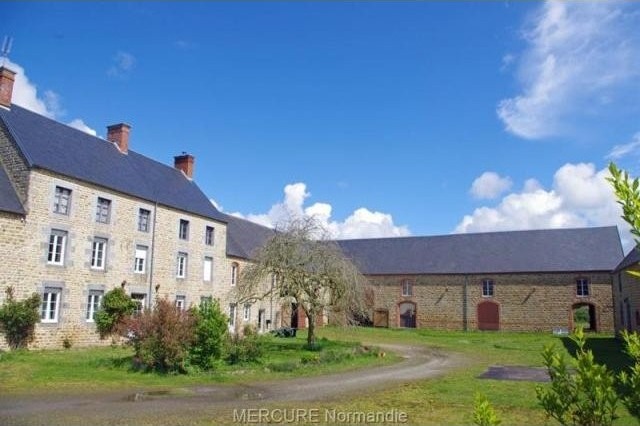 6 bedroom House For Sale: 50740..
