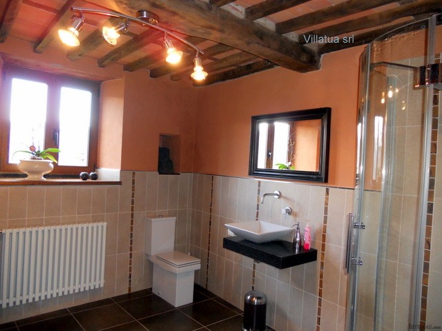 Country/farmhouse - For Sale -.. - 2