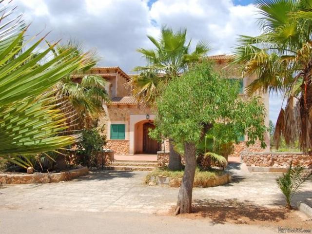 Finca to renovate in Llucmajor - 2