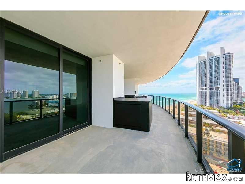 3 bedroom Flat For Sale: 18555 collins.. - 2