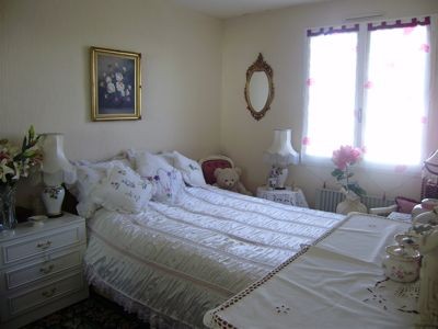 Detached Bungalow On One Level - 2