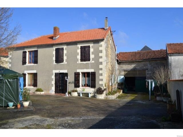 Habitable 3 bedroom village house - Not..