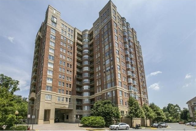 2 bedroom Apartment For Sale: 11776..