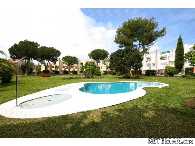 3 bedroom town house for sale - 2