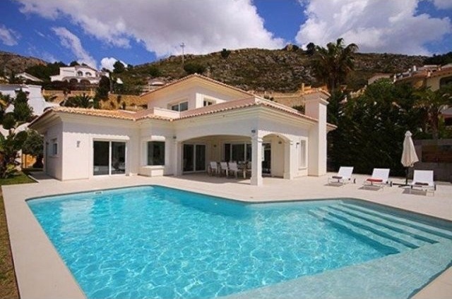 MAGNIFICENT MODERN DETACHED VILLA