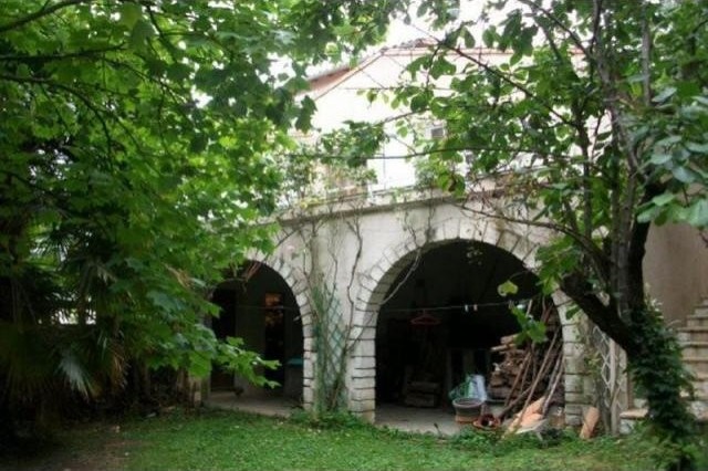 5 bedroom Villa For Sale: 79000 NIORT - 2
