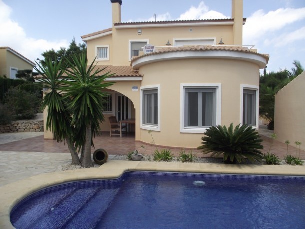 3 Bed 2 Bath Villa Gata De Gorgos*