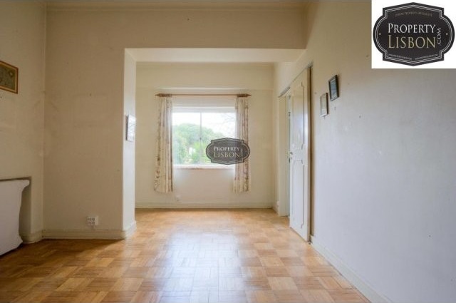Spacious 12 Bedroom Lisbon Apartment in..