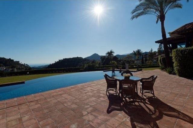 4 bedroom detached villa for sale