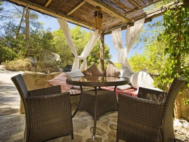 Charming property in the middle of..