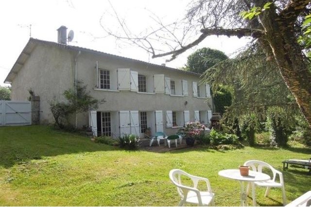 7 bedroom Character For Sale: 86190..