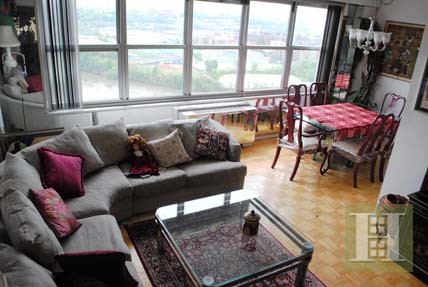 1 bedroom Apartment For Sale: 555..