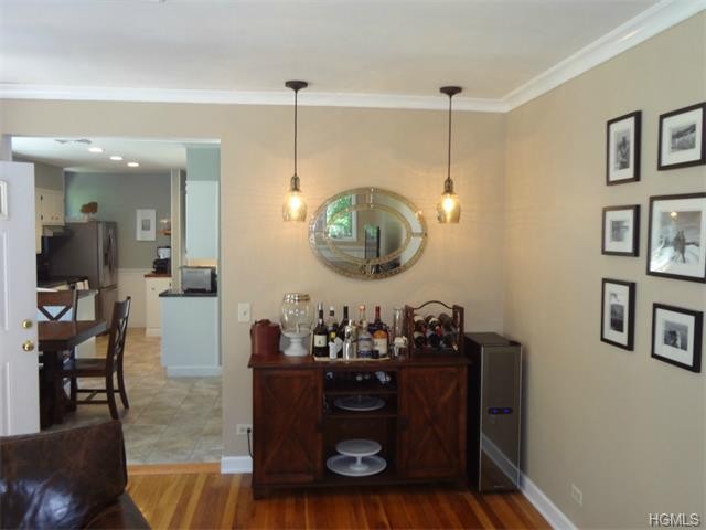 3 bedroom Residence For Sale: Pound.. - 2