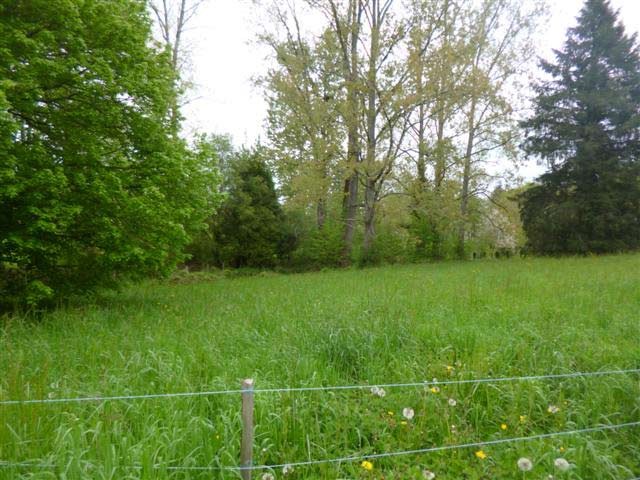 Building Plot In Small Town North..
