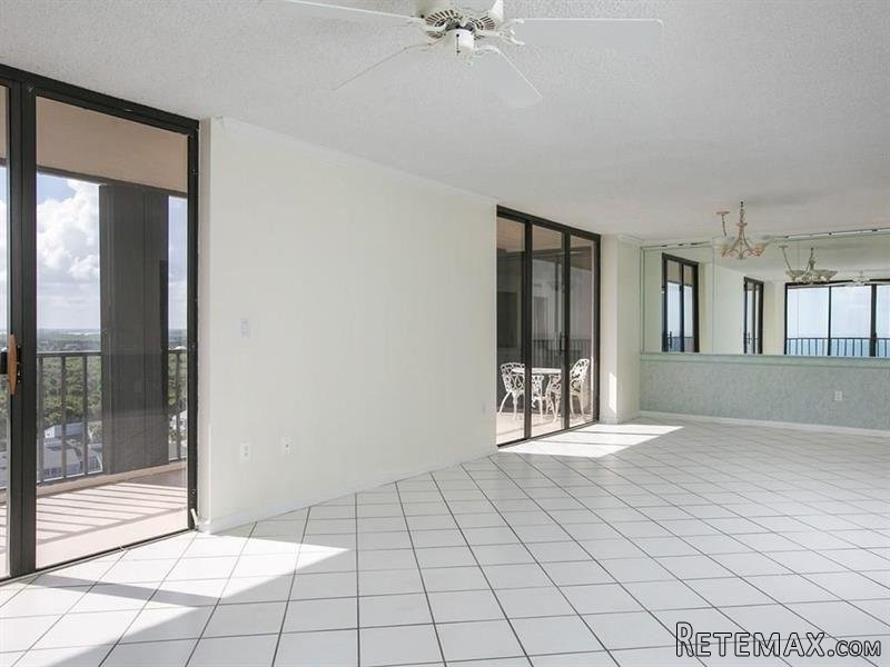2 bedroom Flat For Sale: 5047 N Highway.. - 2