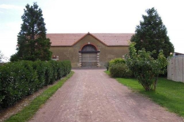 5 bedroom House For Sale: 86000 VIENNE - 2