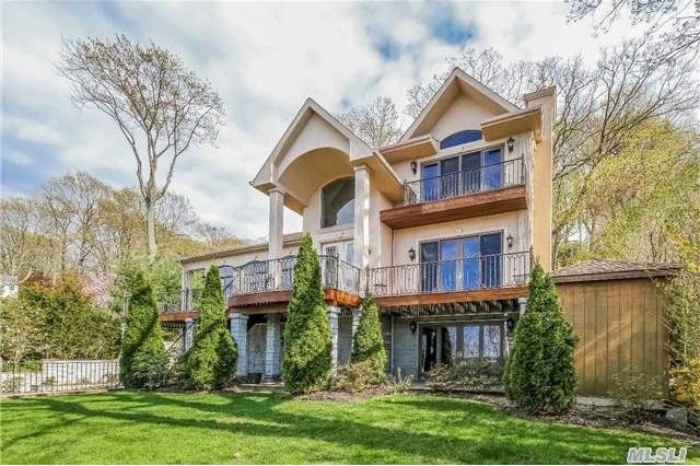710 Soundview Rd Mill Neck, NY 11765 - 2
