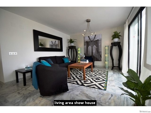Townhouse for sale in East Estepona.. - 2