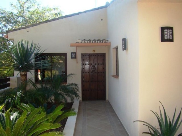 Villa - This unique property comprise..