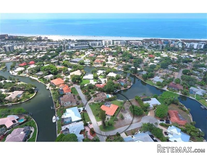 3 bedroom House For Sale: 5440 Azure.. - 2