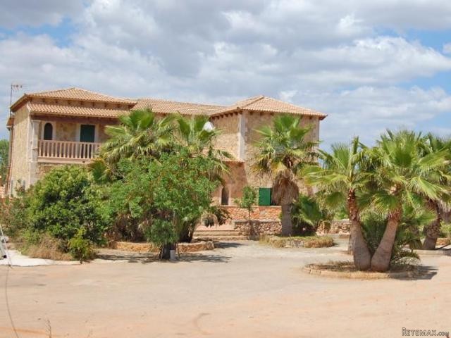 Finca to renovate in Llucmajor