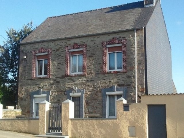 Nicely Appointed Detached House