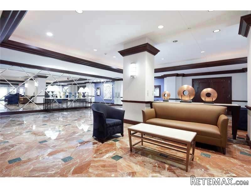 2301 Collins Av, Unit 1423, Miami.. - 2
