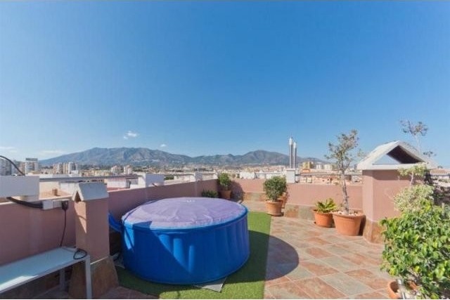 Apartment - Beautiful 3 bed family..