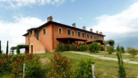 Apartment With Shared Pool, Close To..