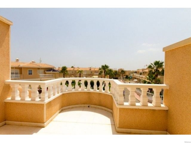 Townhouse Duplex for sale 82.000.. - 2