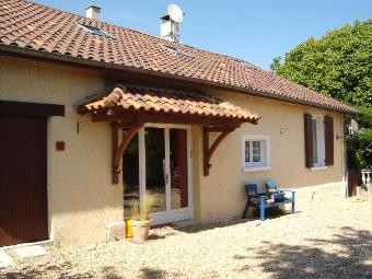 Pretty House Ideally Situated Between..