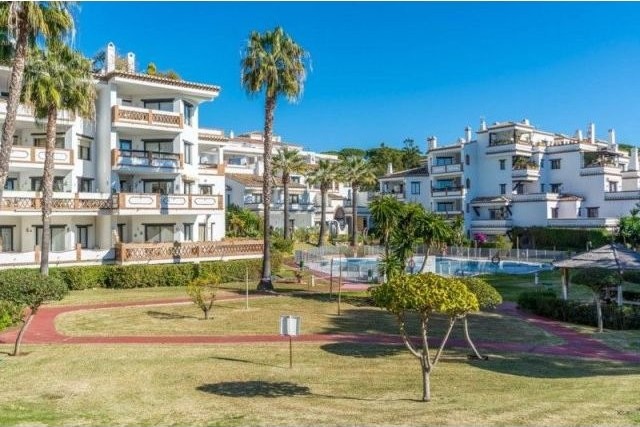Apartment - Perfectly located duplex..
