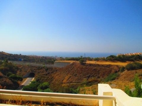 3 Bed Apartment for sale in Calahonda - 2